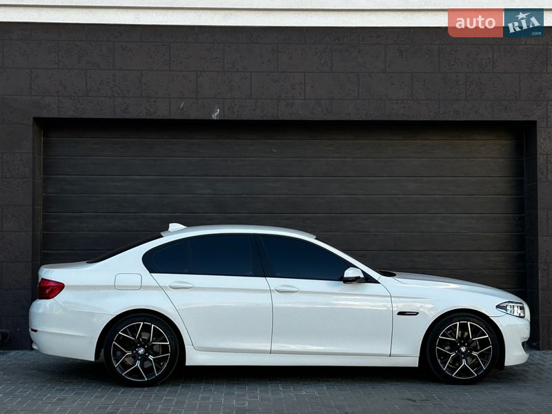 Седан BMW 5 Series 2012 в Миколаєві