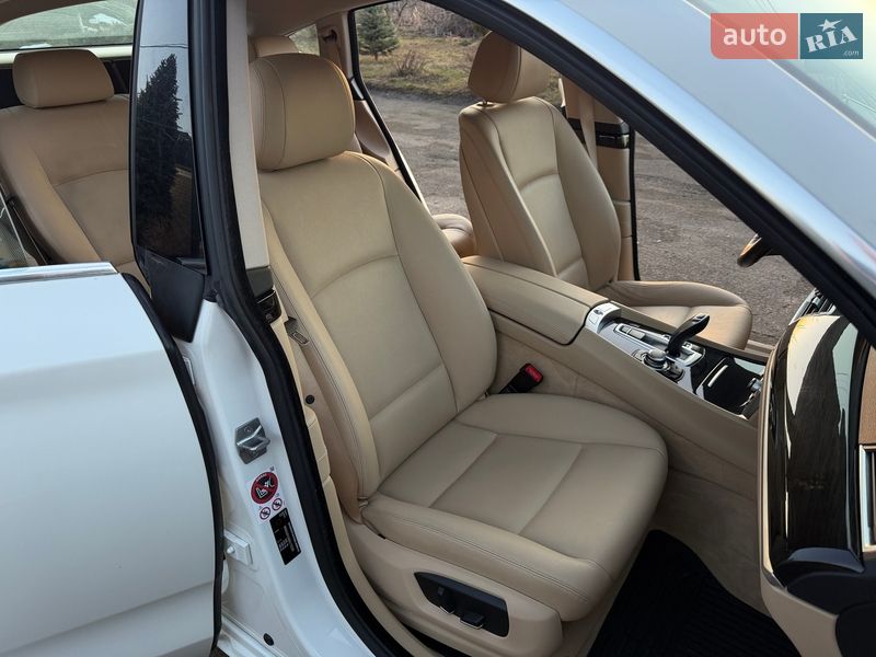 Седан BMW 5 Series 2017 в Киеве