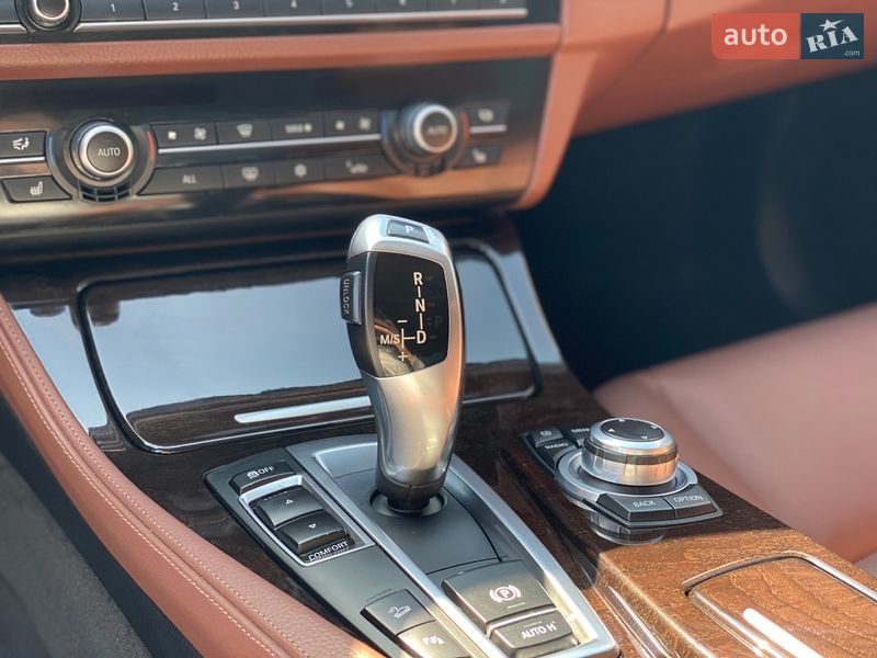 Седан BMW 5 Series 2011 в Стрые