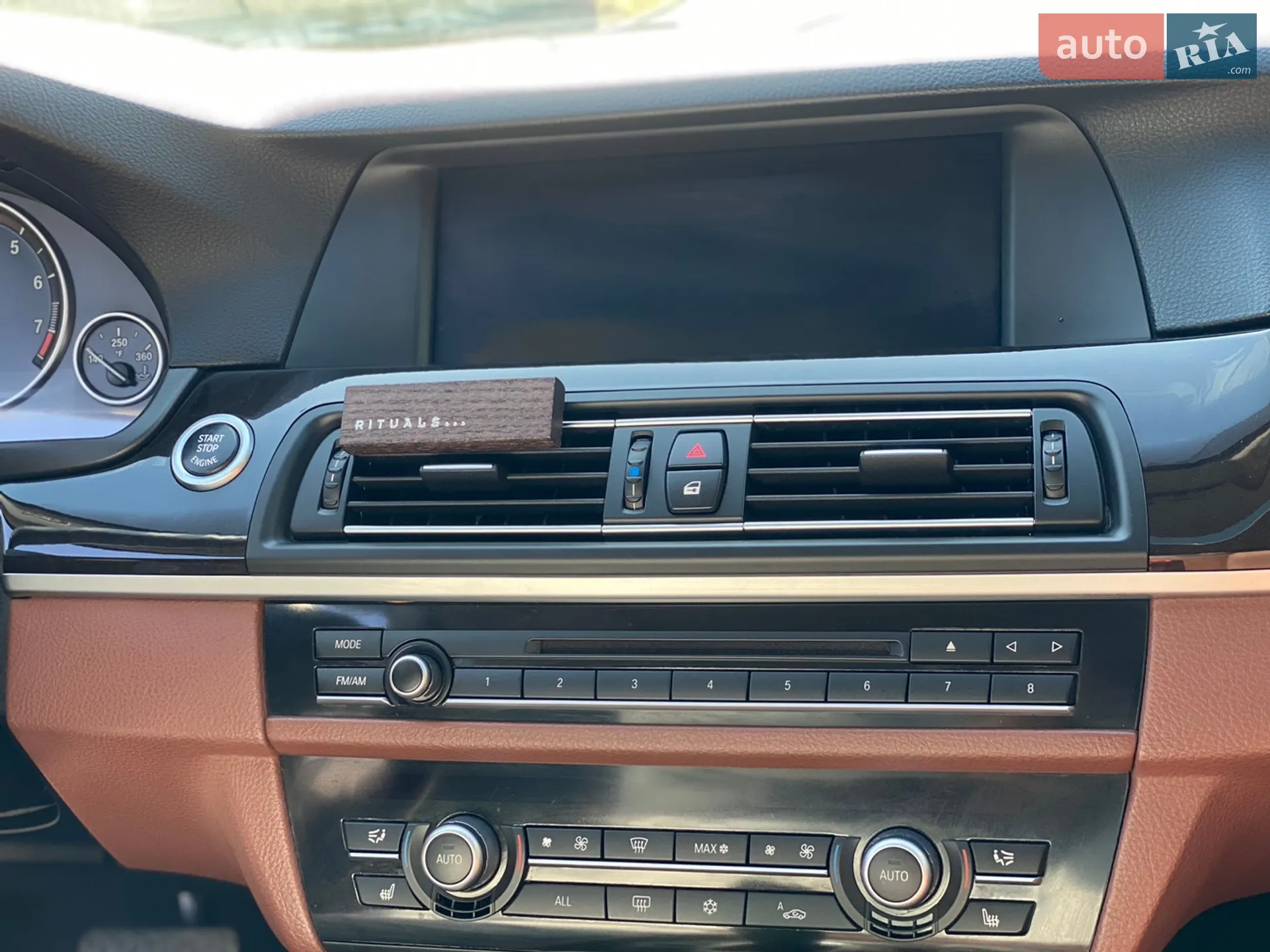 2011 BMW 5er - мініатюра 39