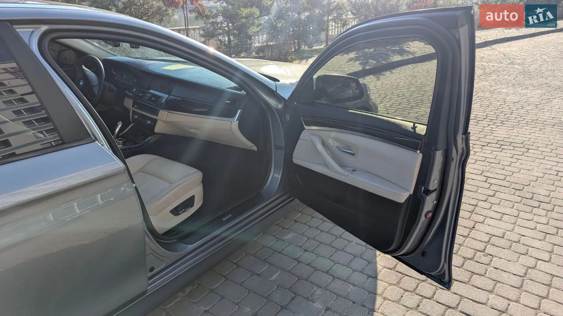 2011 BMW 5er - мініатюра 29