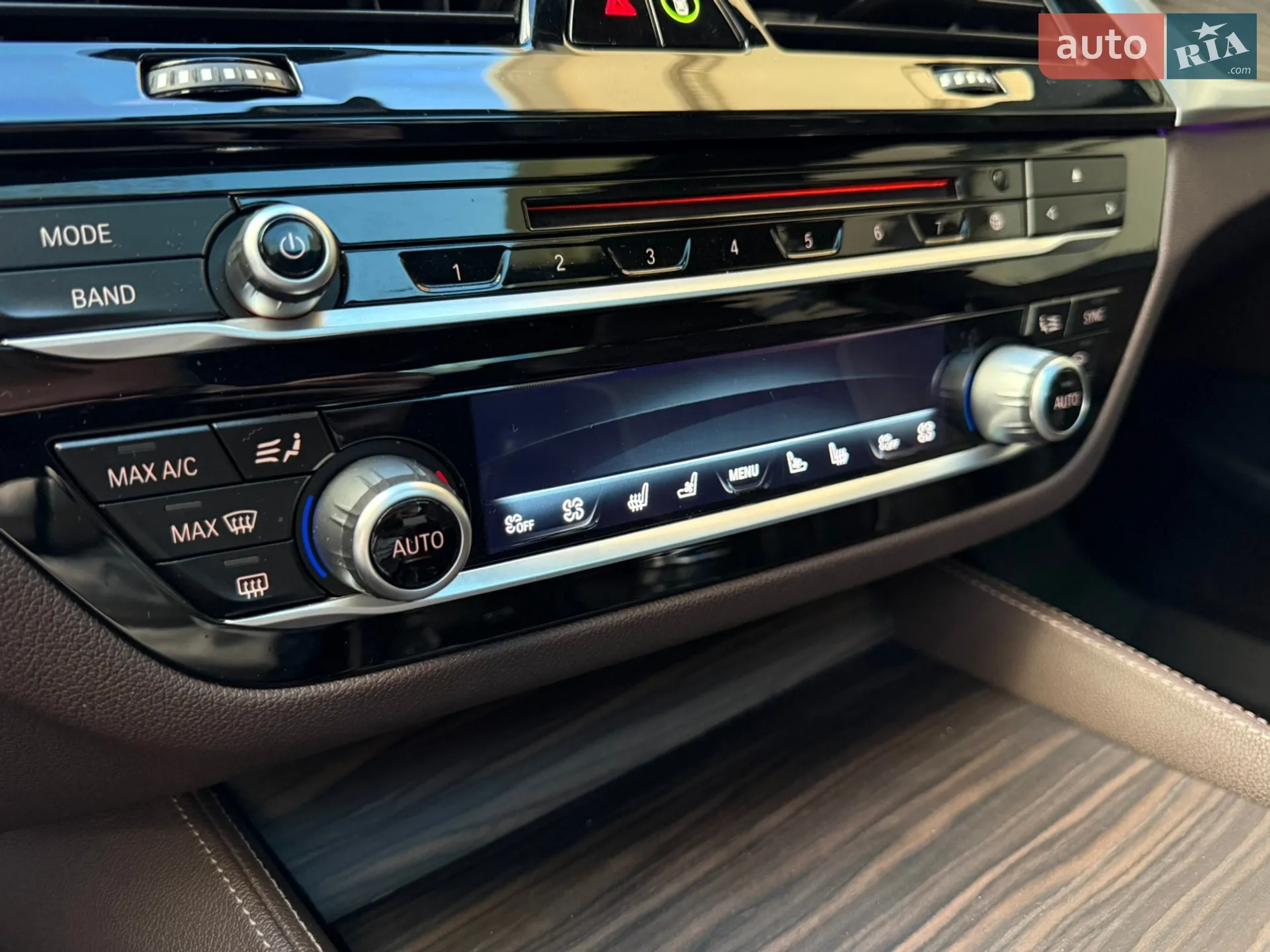 2017 BMW 5er - мініатюра 39