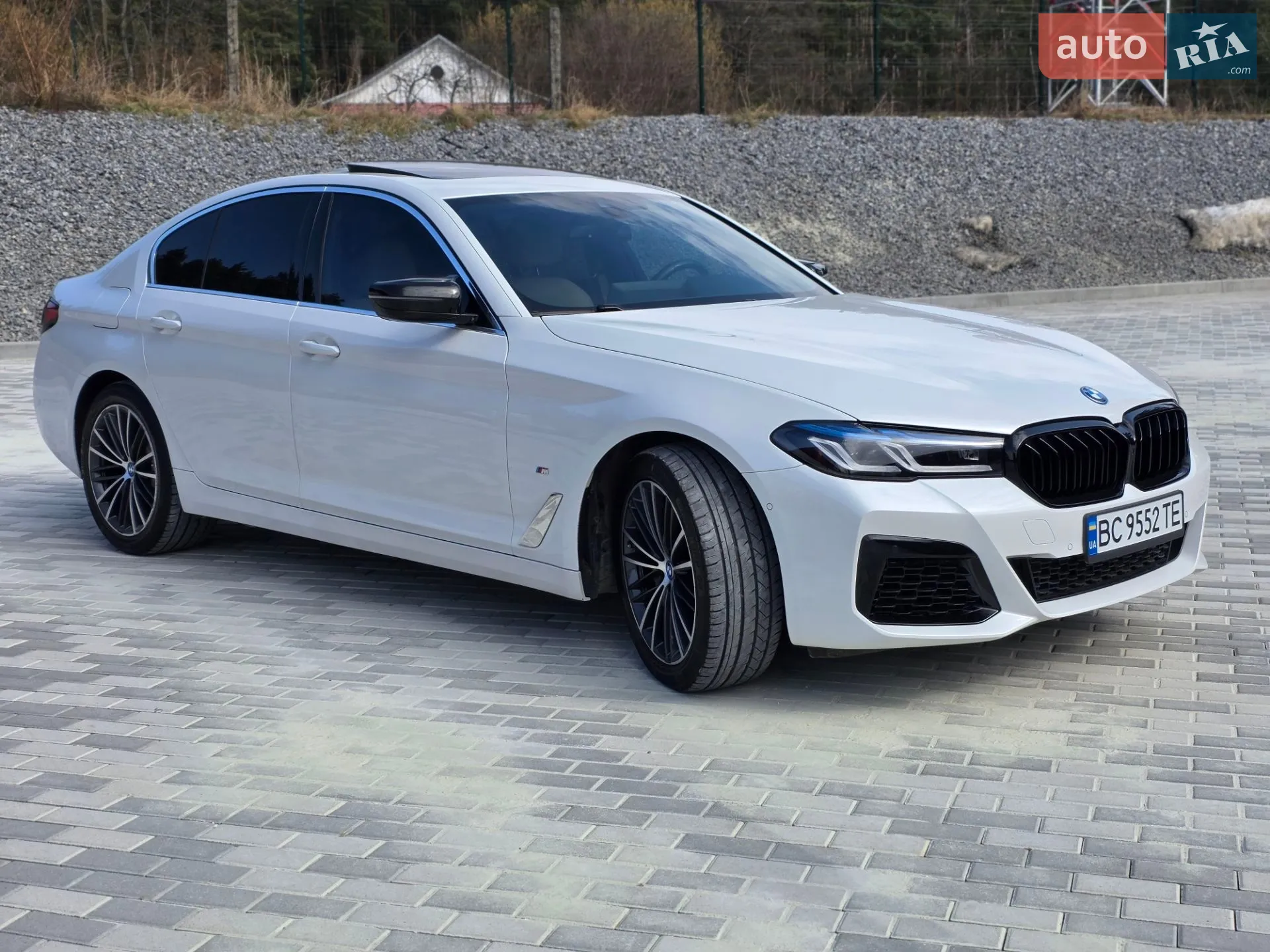 2022 BMW 5er - мініатюра 3