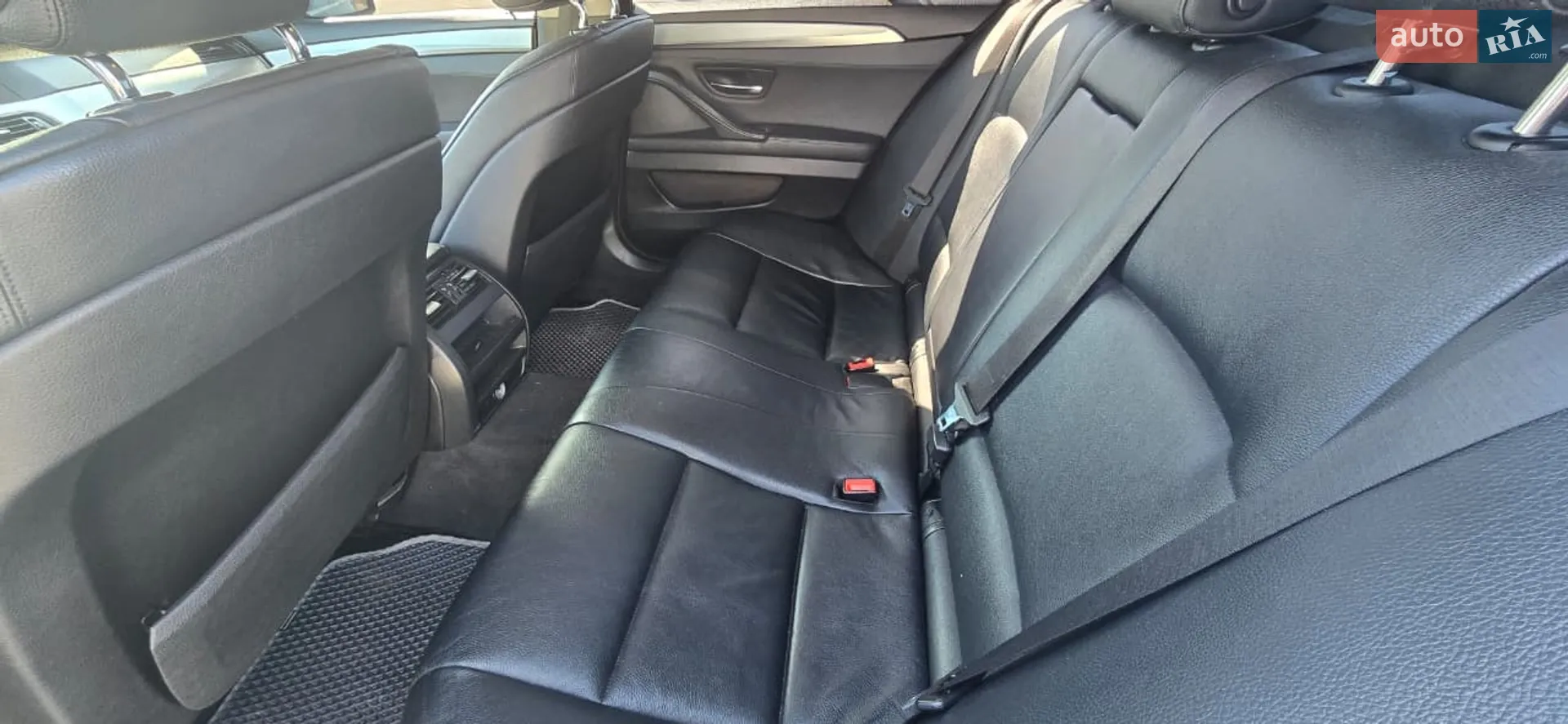 2010 BMW 5er - мініатюра 12