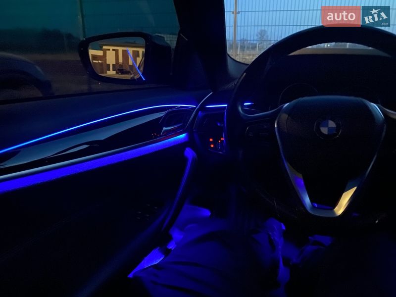 Седан BMW 5 Series 2017 в Львові