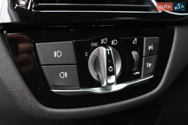 Седан BMW 5 Series 2017 в Львові