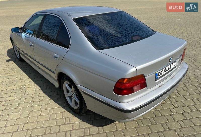 Седан BMW 5 Series 2000 в Одессе
