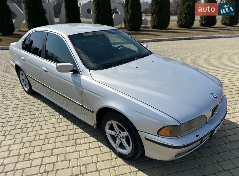 Седан BMW 5 Series 2000 в Одессе
