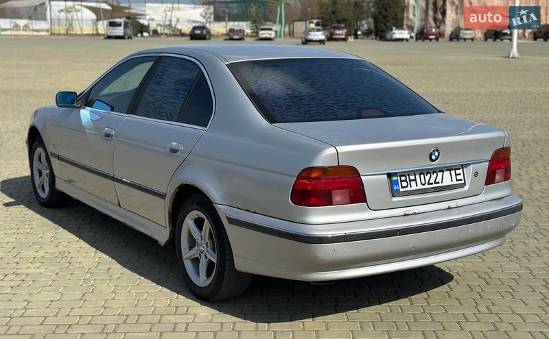 Седан BMW 5 Series 2000 в Одессе