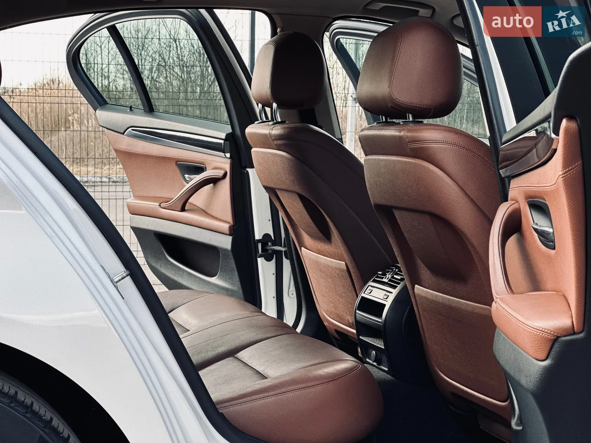 2015 BMW 5er - мініатюра 14