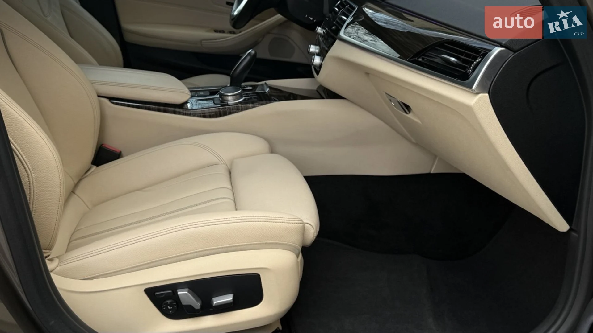 2017 BMW 5er - мініатюра 12