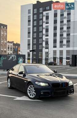 Седан BMW 5 Series 2013 в Ровно