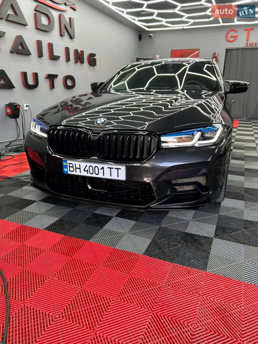 2017 BMW 5er - мініатюра 16