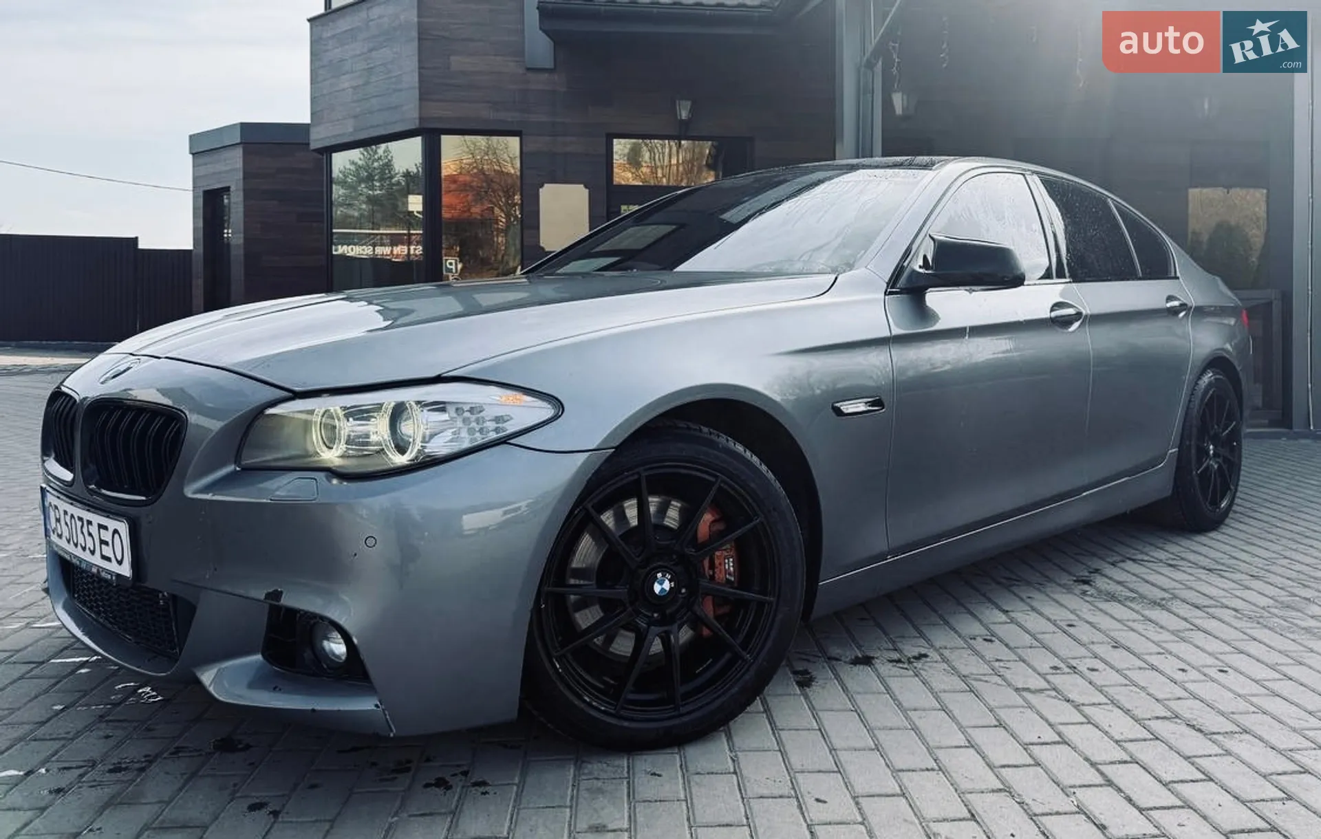 2010 BMW 5er - мініатюра 2