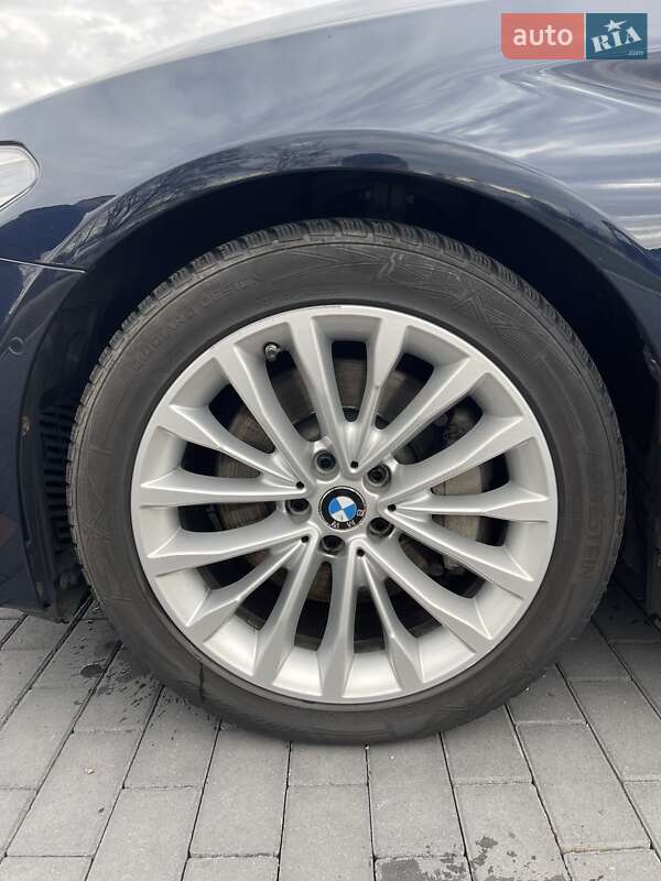 Седан BMW 5 Series 2017 в Николаеве