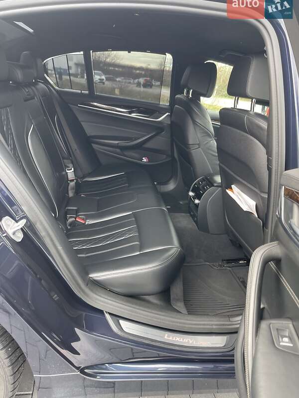 Седан BMW 5 Series 2017 в Николаеве