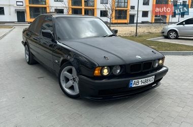 Седан BMW 5 Series 1989 в Виннице