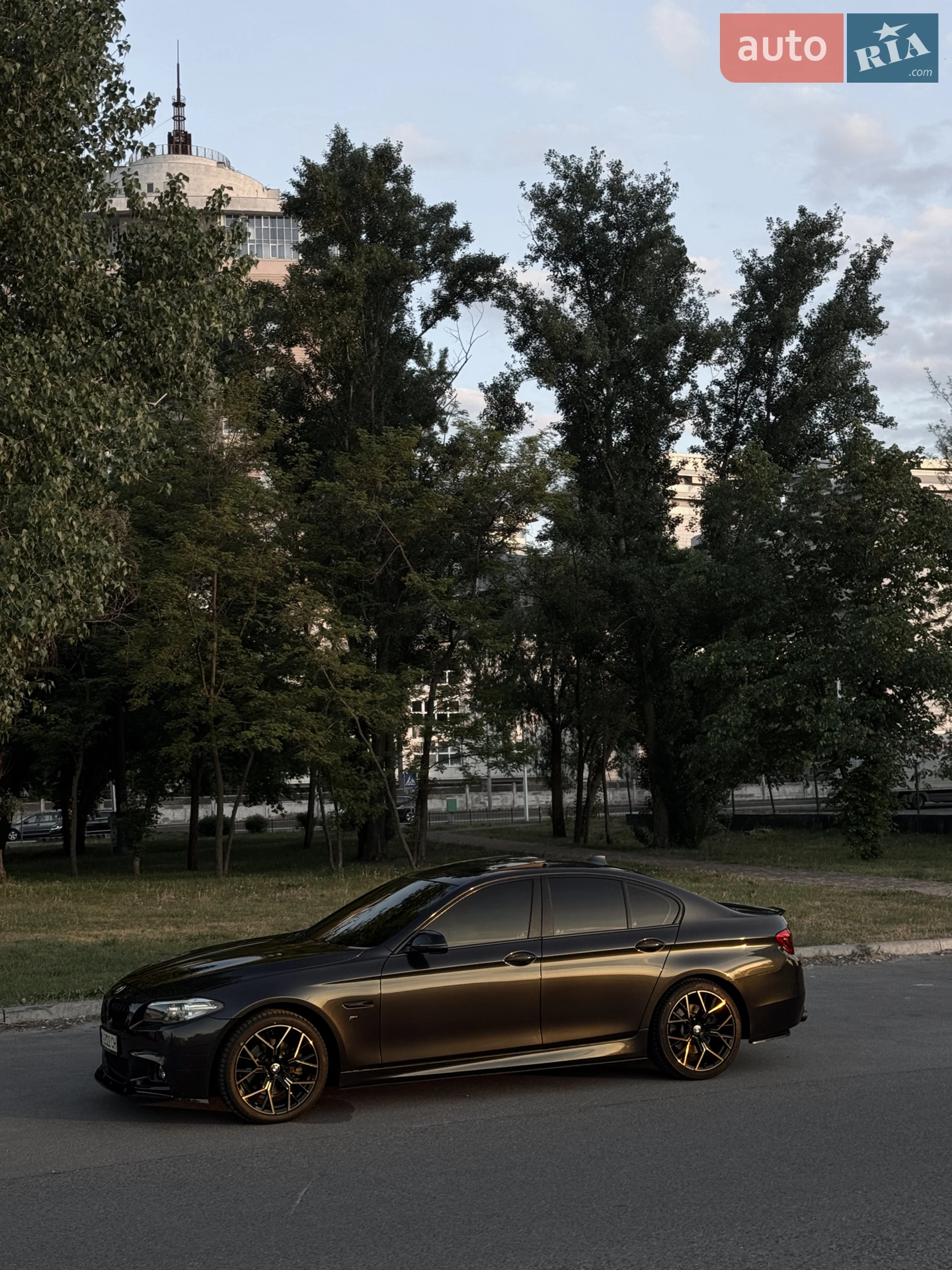 2015 BMW 5er - мініатюра 2
