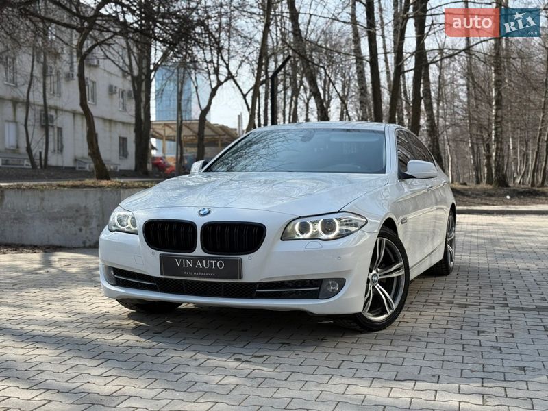 BMW 5 Series 2012