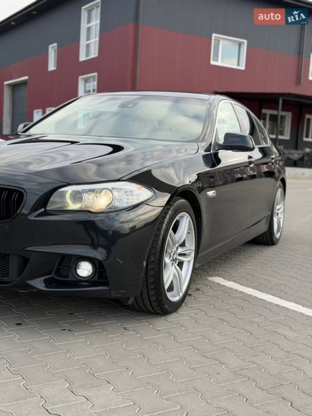 Седан BMW 5 Series 2012 в Дубні
