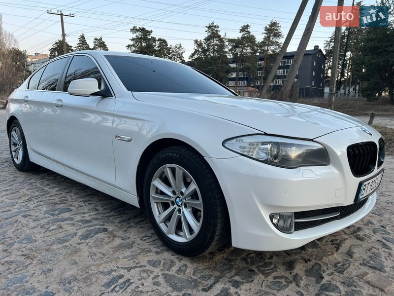 Седан BMW 5 Series 2012 в Ахтырке фото 8 Седан BMW 5 Series 2012 в Ахтырке