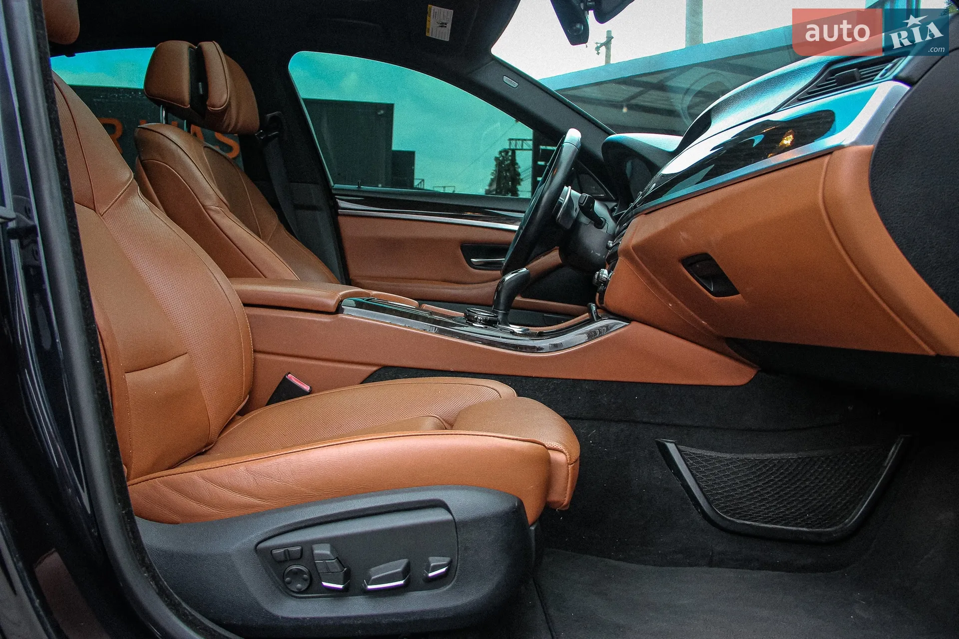2013 BMW 5er - мініатюра 19