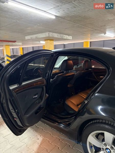 Седан BMW 5 Series 2008 в Вараше
