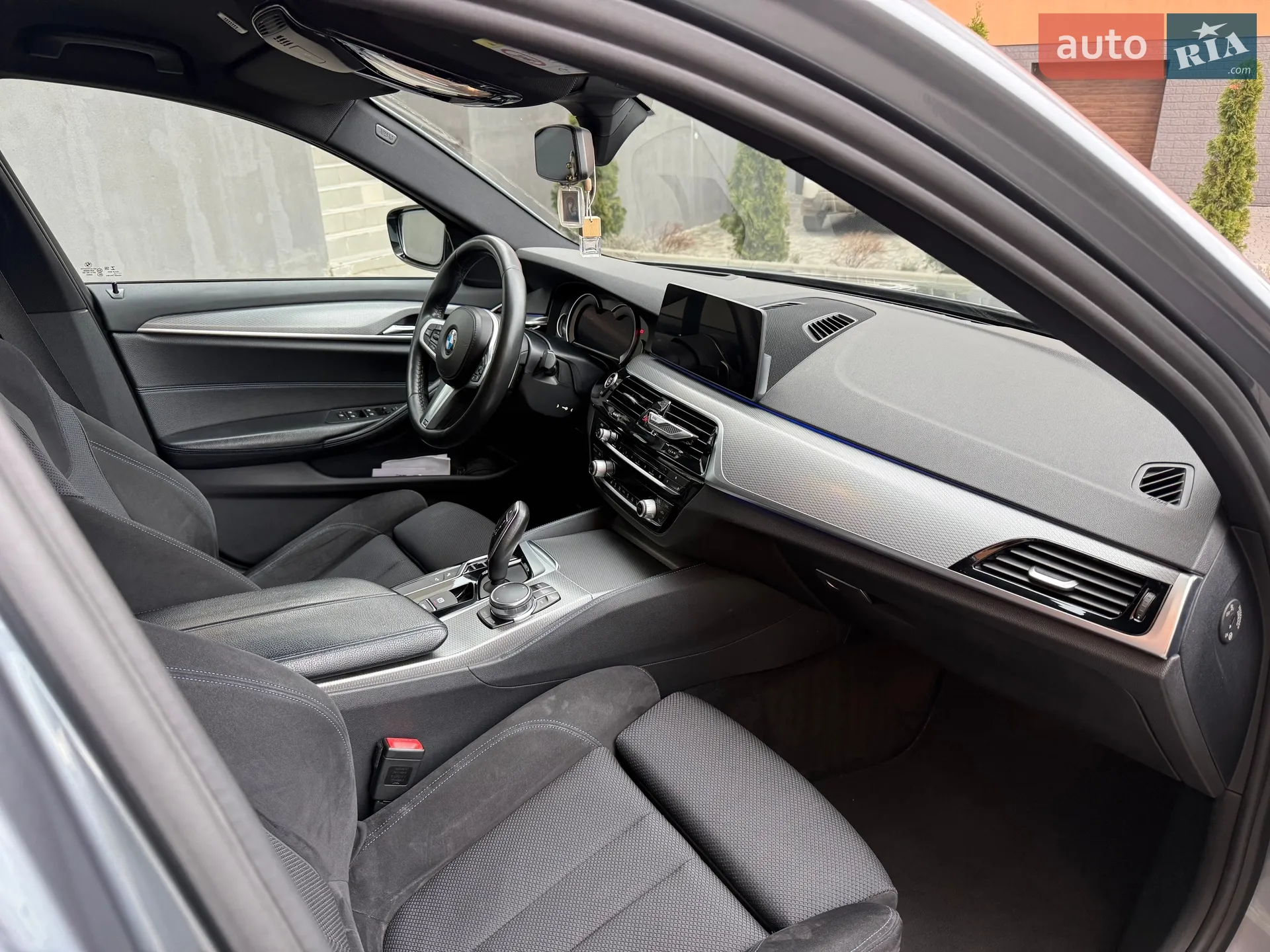 2017 BMW 5er - мініатюра 12