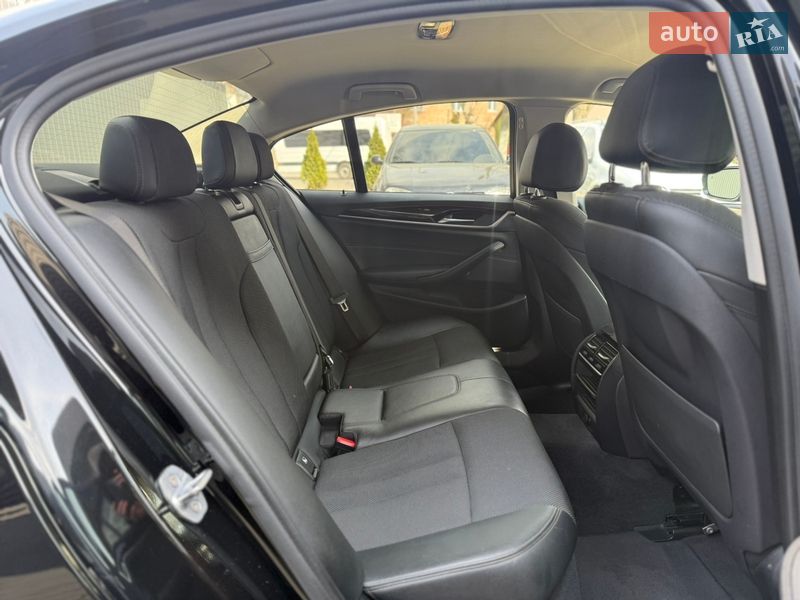 Седан BMW 5 Series 2018 в Черновцах фото 26 Седан BMW 5 Series 2018 в Черновцах