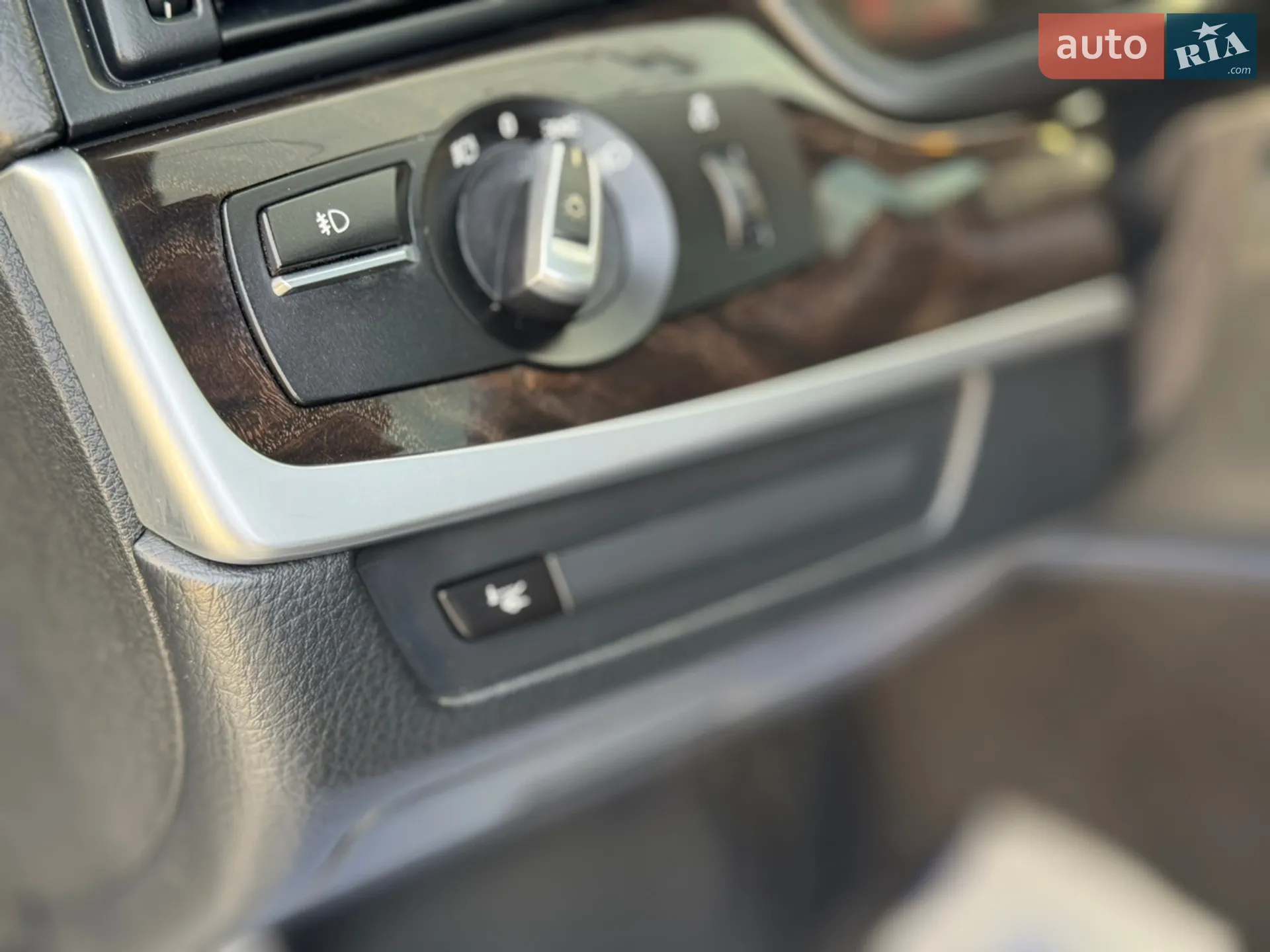 2016 BMW 5er - мініатюра 13