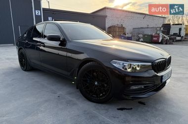 Седан BMW 5 Series 2017 в Чемеровцах