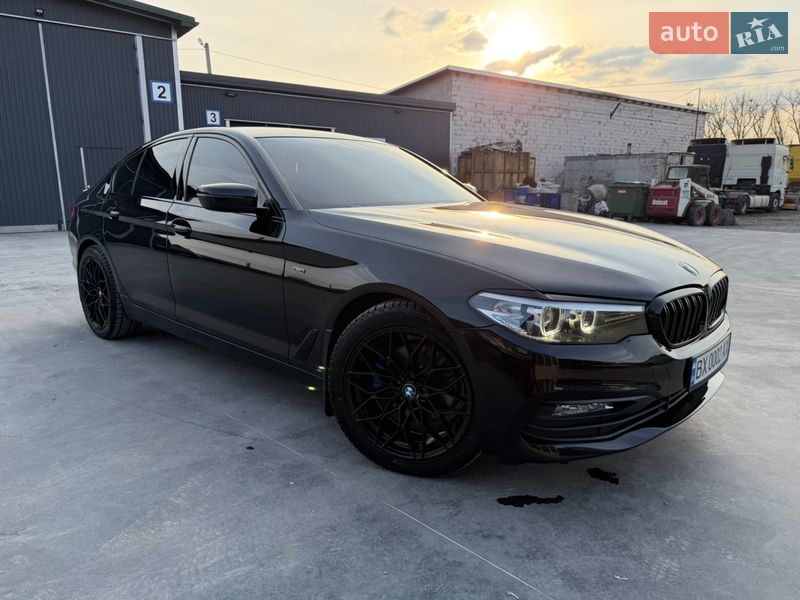 Седан BMW 5 Series 2017 в Чемеровцах