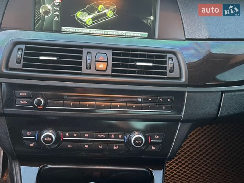 Седан BMW 5 Series 2012 в Харкові
