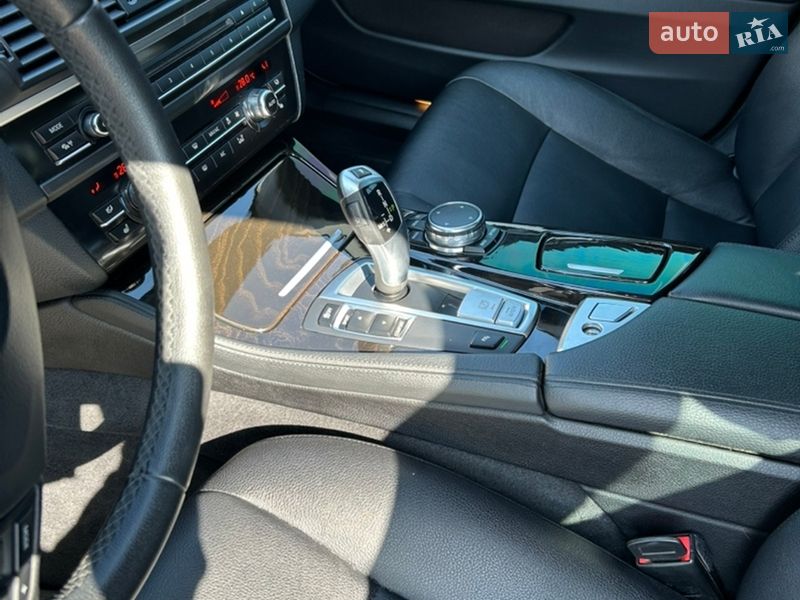 Седан BMW 5 Series 2015 в Смеле