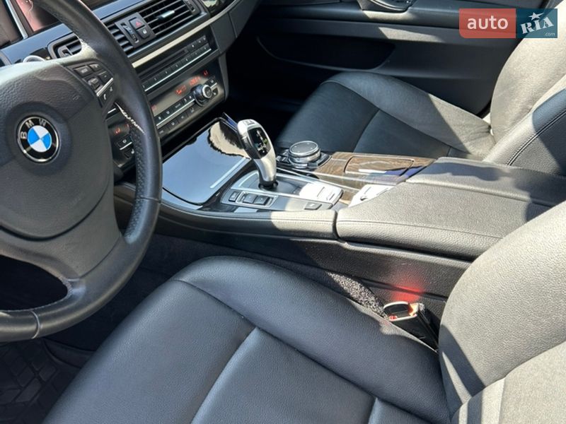 Седан BMW 5 Series 2015 в Смеле