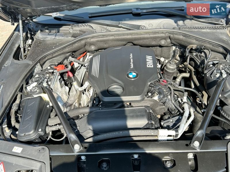 Седан BMW 5 Series 2015 в Смеле