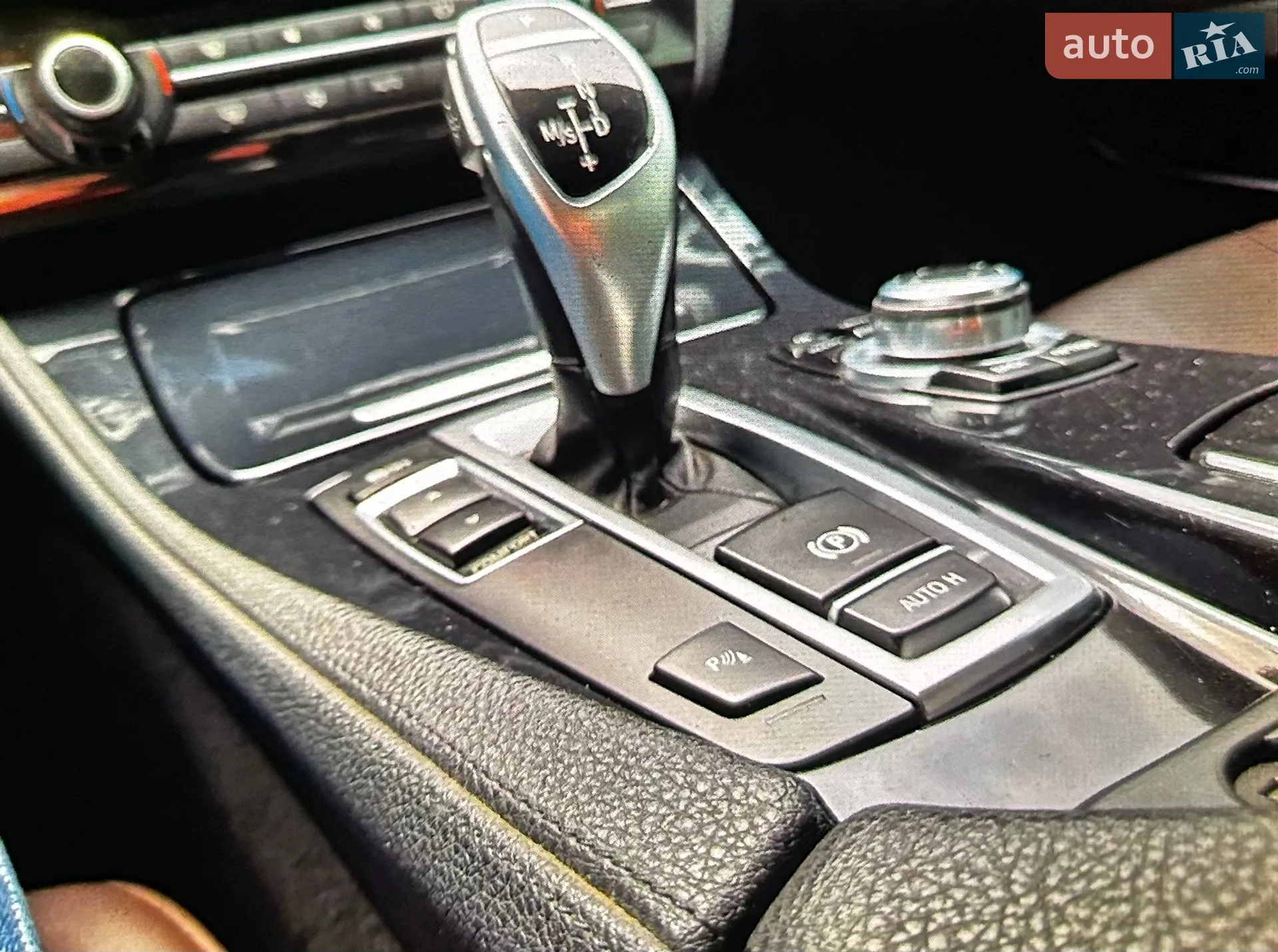 2011 BMW 5er - мініатюра 12