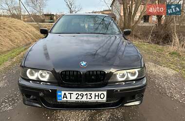 Седан BMW 5 Series 2000 в Долине
