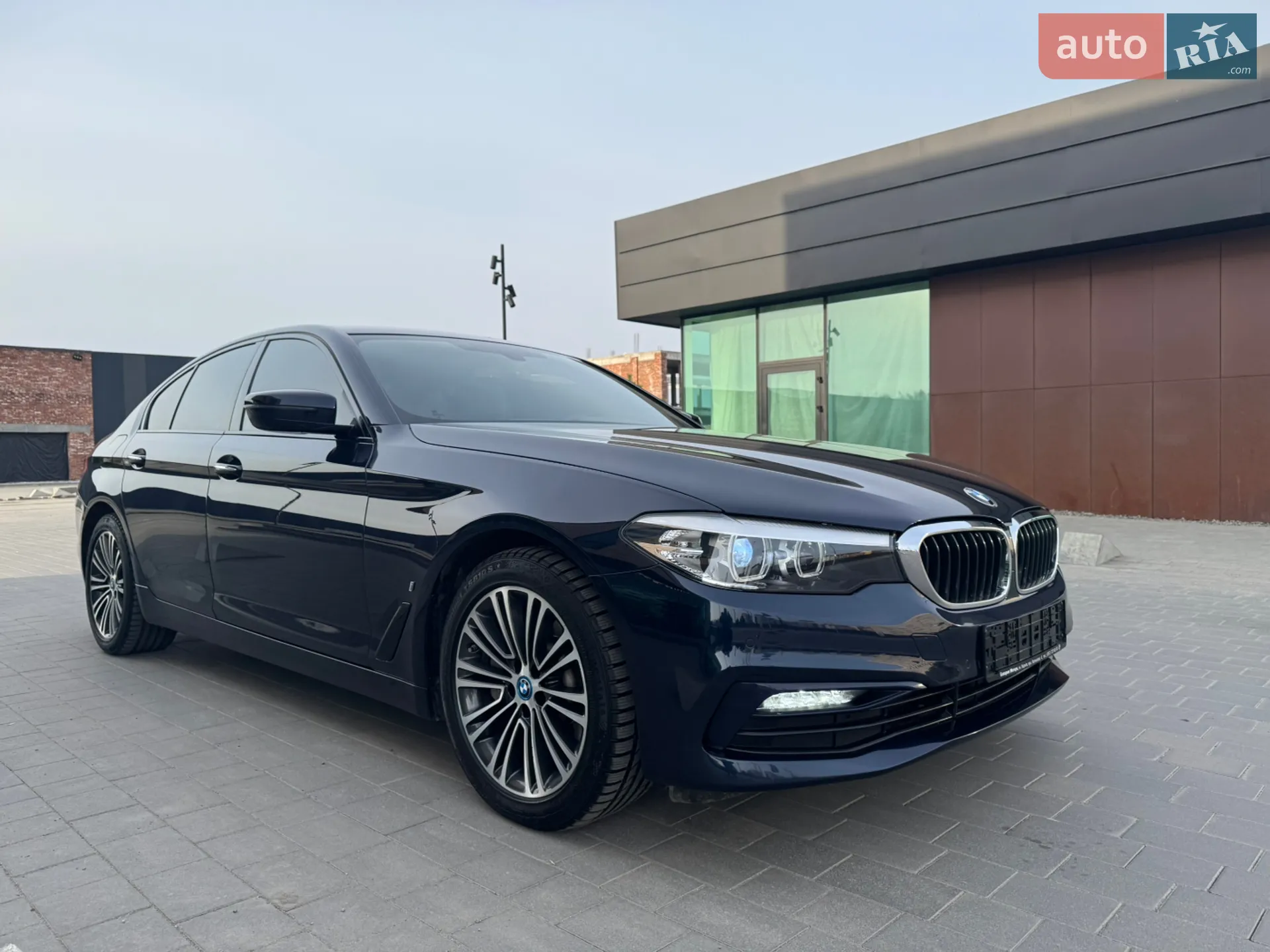 2017 BMW 5er - мініатюра 5