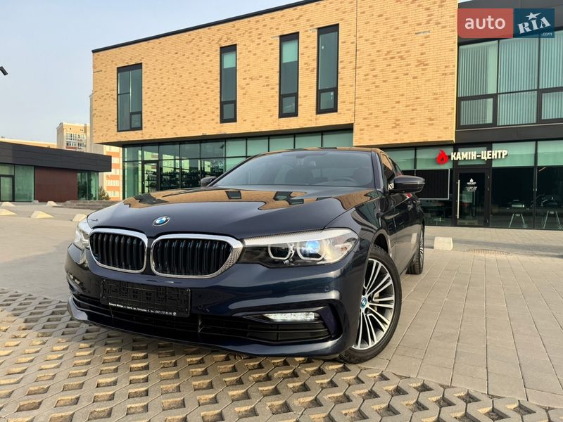 Седан BMW 5 Series 2017 в Хмельницком