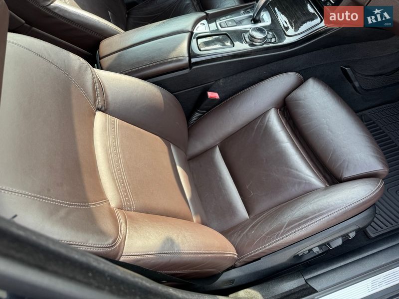 Седан BMW 5 Series 2014 в Львові