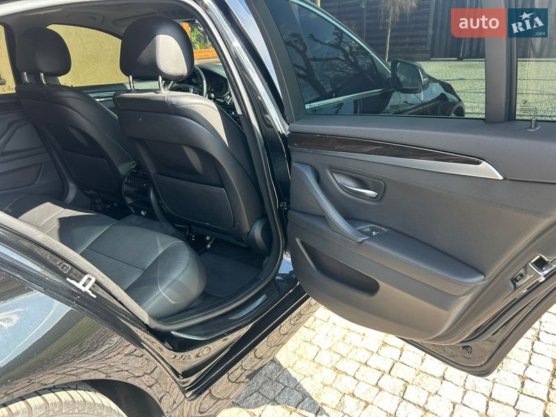 Седан BMW 5 Series 2016 в Володимирі