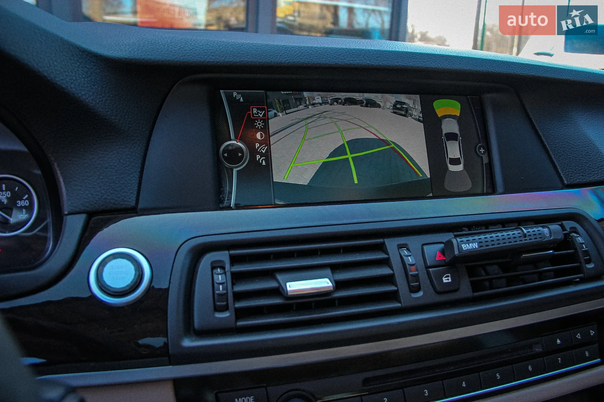 2010 BMW 5er - мініатюра 15