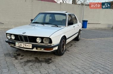 Седан BMW 5 Series 1986 в Николаеве