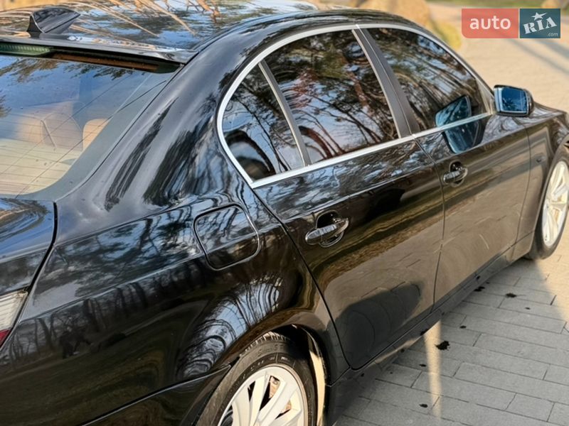 Седан BMW 5 Series 2004 в Житомире