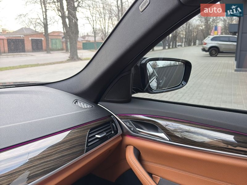 Седан BMW 5 Series 2017 в Кропивницком