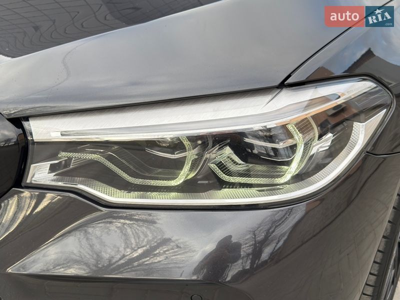 Седан BMW 5 Series 2017 в Кропивницком