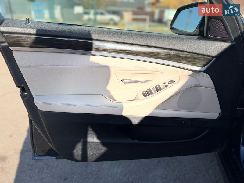 Седан BMW 5 Series 2012 в Киеве