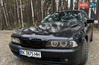 Седан BMW 5 Series 2002 в Малині