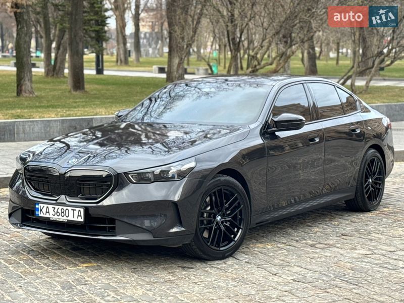 Седан BMW 5 Series 2024 в Харкові